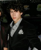 NICHOLAS JONAS (EVENTO) - Cine, TV - Para jovenes - THE JONAS BROTHERS - KEV...